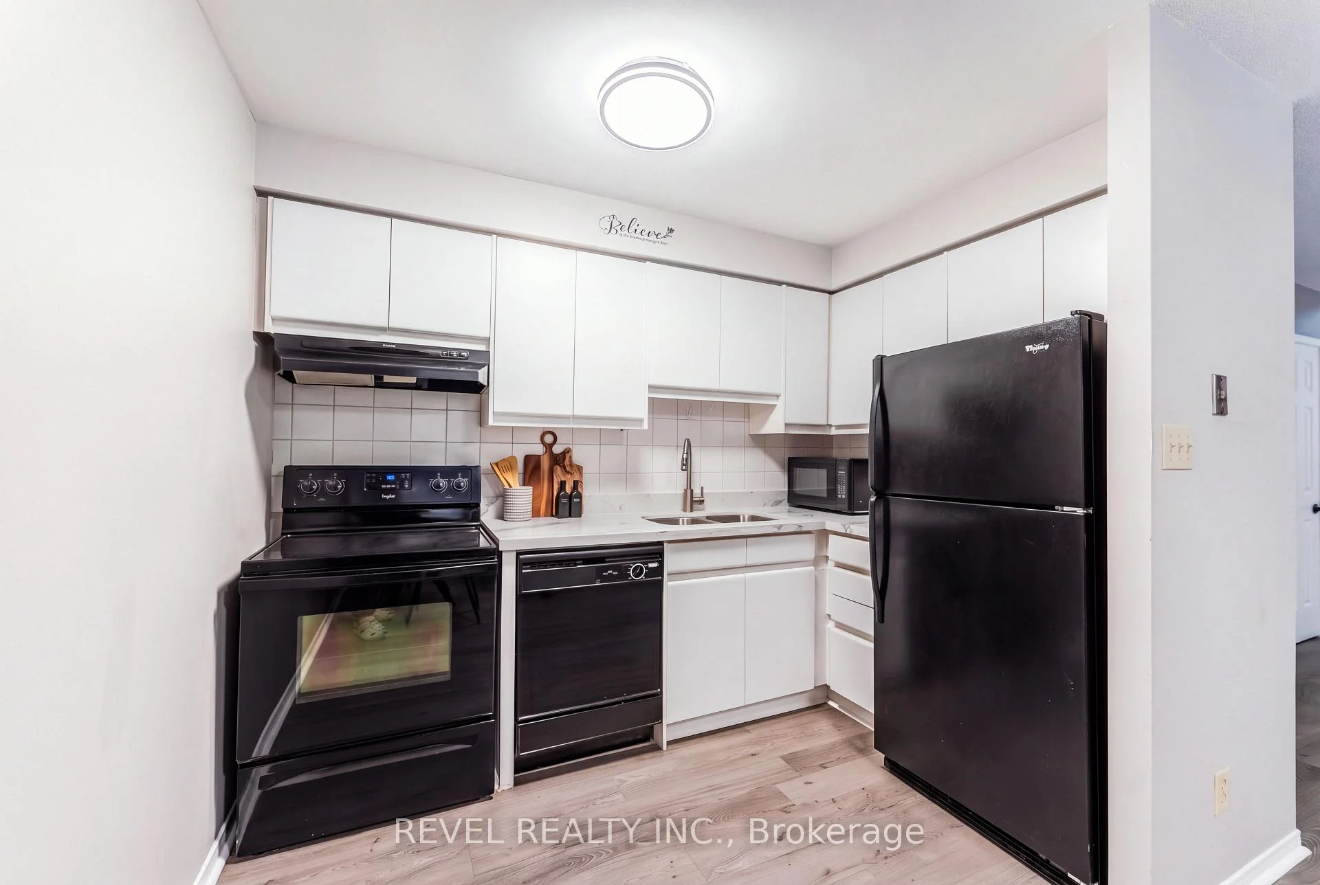 Photo 15 of Unit 303, 36 James Street S, Hamilton, Central — HOMEH