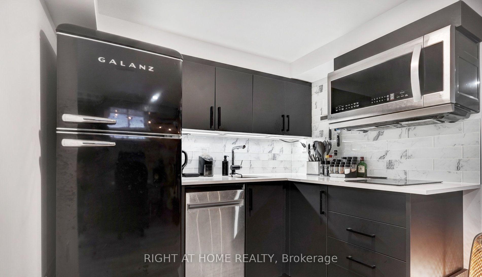 Photo 3 of Unit Lower, 35 Chryessa Avenue, Toronto, Rockcliffe-Smythe — HOMEH