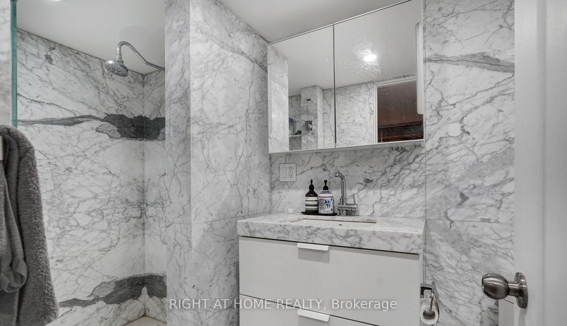 Photo 9 of Unit Lower, 35 Chryessa Avenue, Toronto, Rockcliffe-Smythe — HOMEH