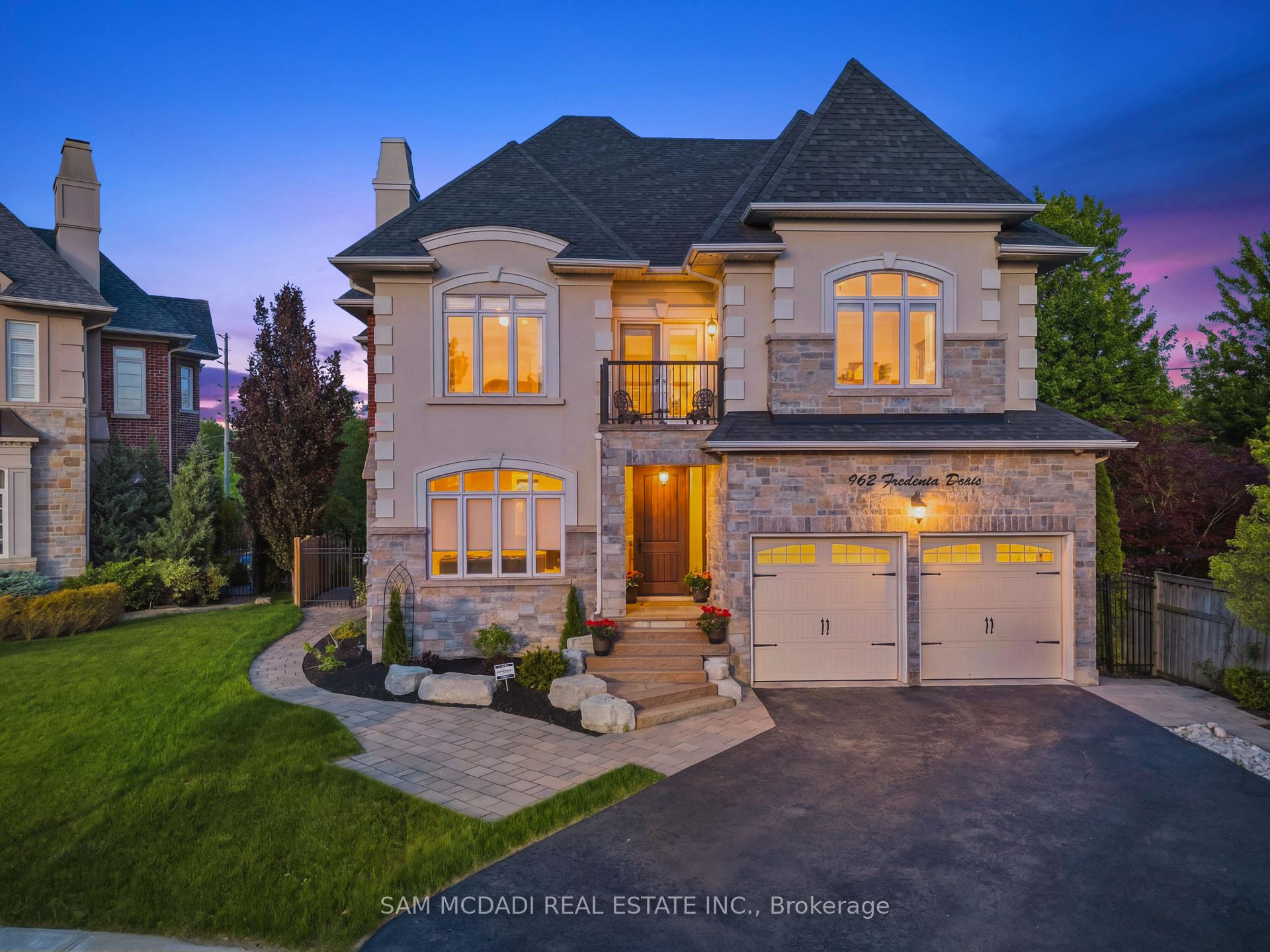 Photo 1 of 962 Fredonia Drive, Mississauga, Erindale — HOMEH