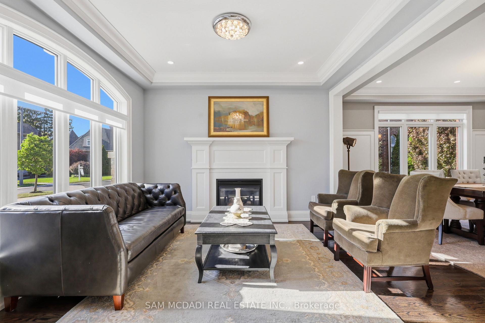 Photo 5 of 962 Fredonia Drive, Mississauga, Erindale — HOMEH