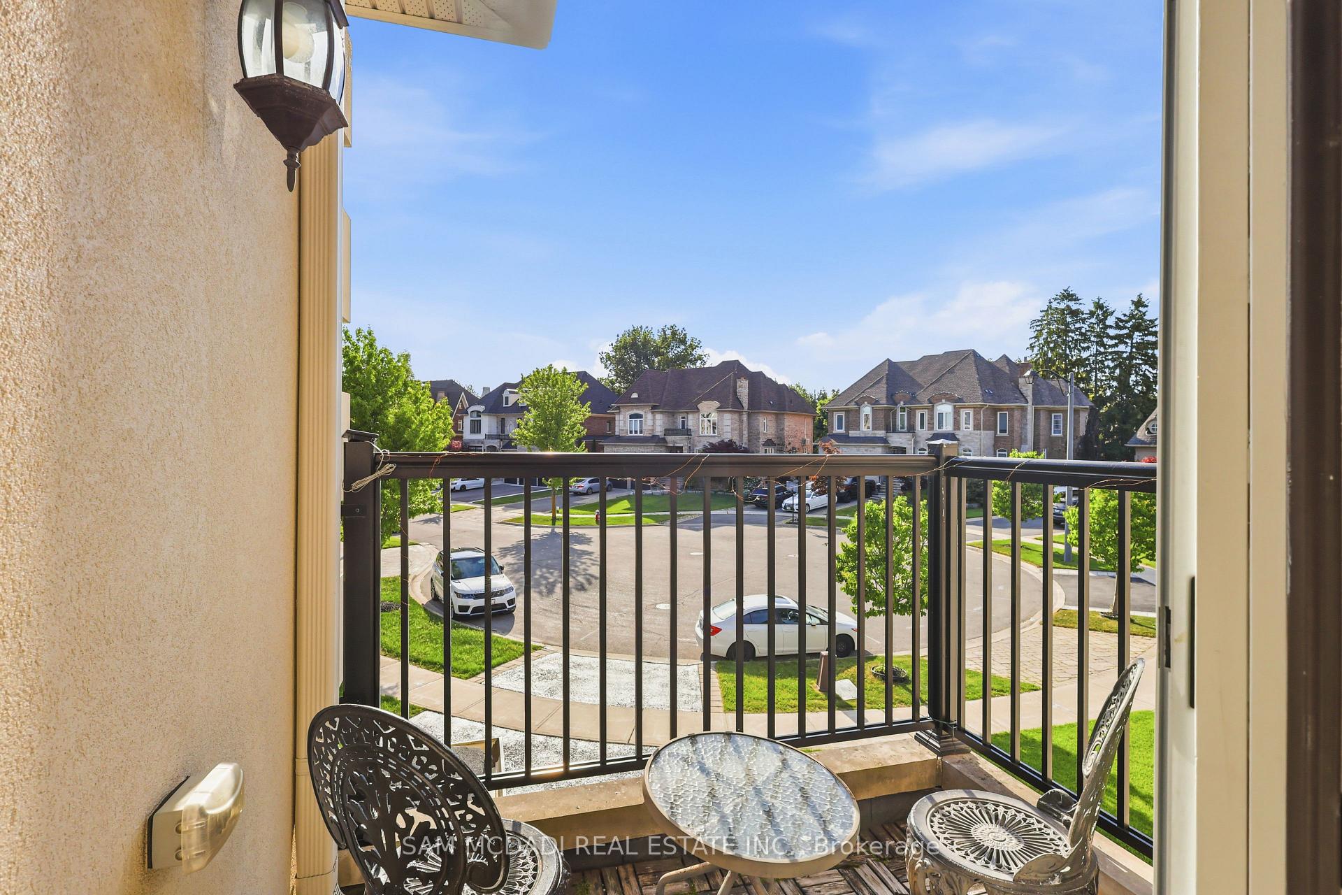 Photo 33 of 962 Fredonia Drive, Mississauga, Erindale — HOMEH