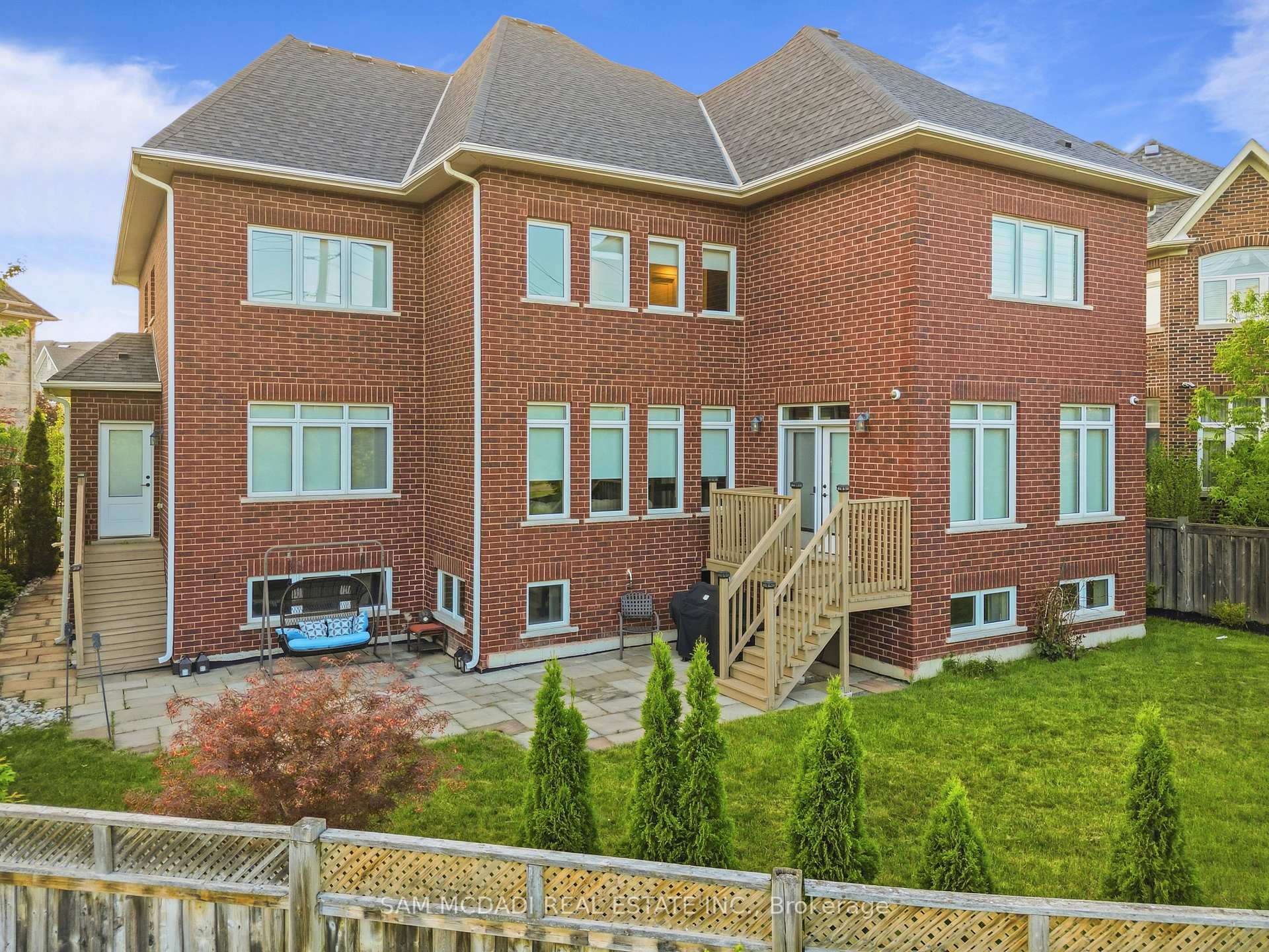 Photo 48 of 962 Fredonia Drive, Mississauga, Erindale — HOMEH