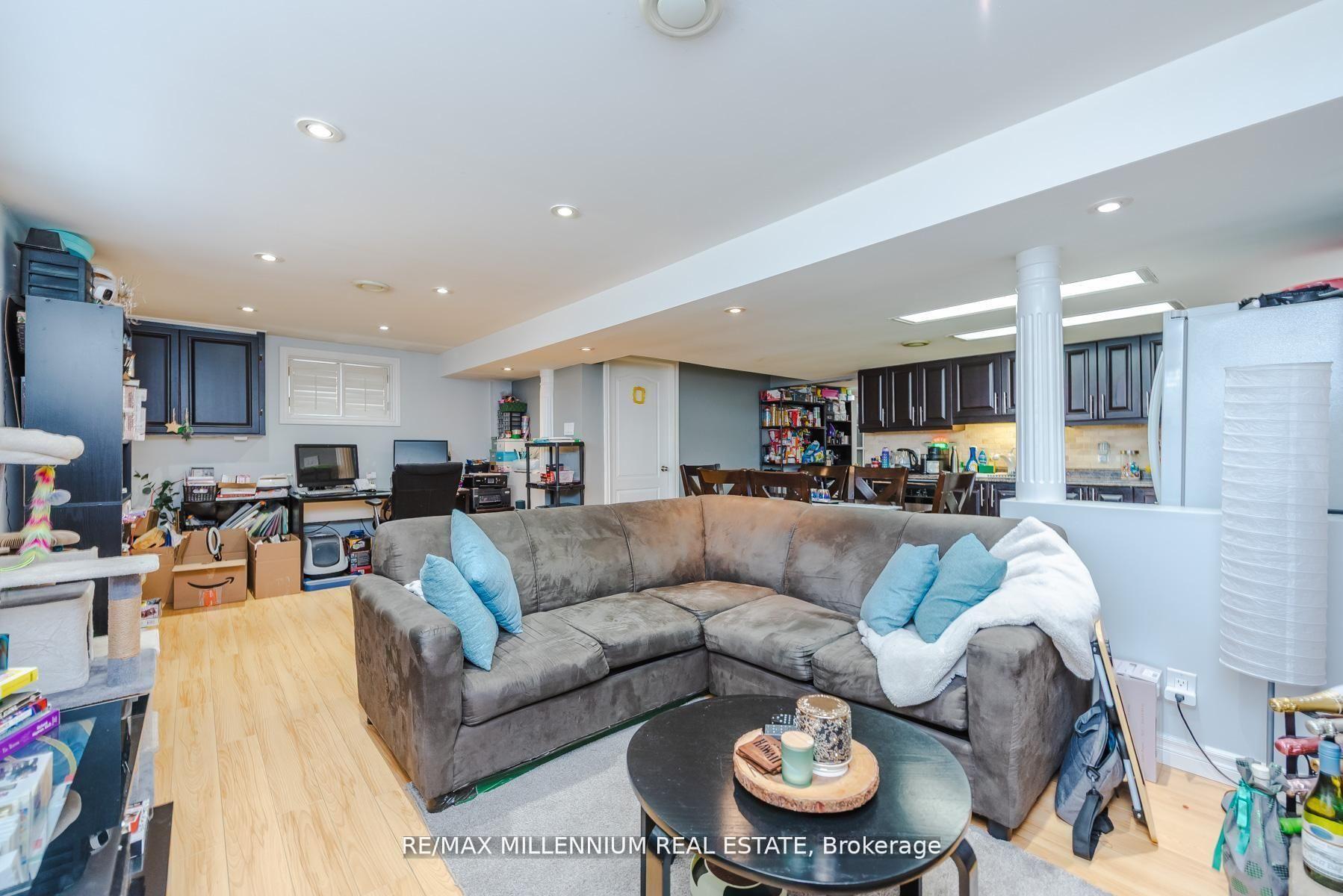 Photo 15 of 13 Cumberland Drive, Brampton, Brampton North — HOMEH
