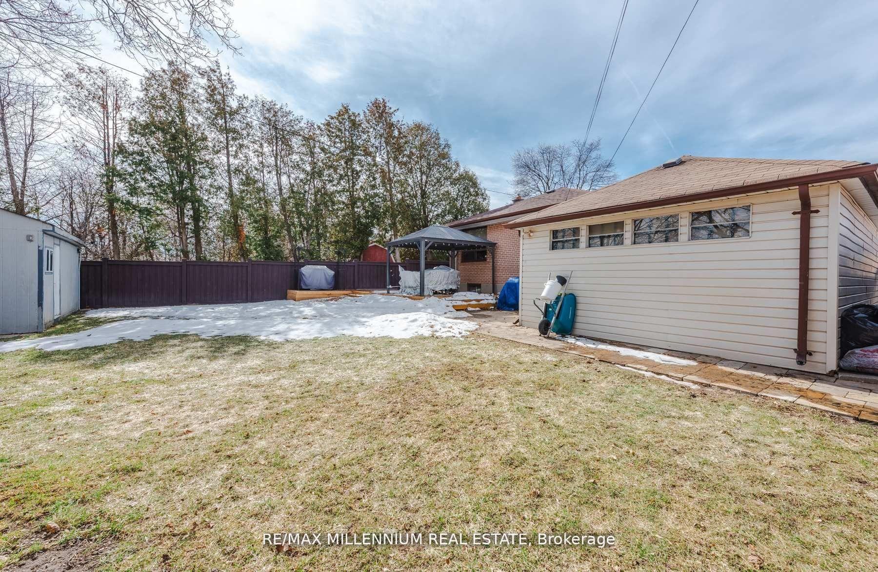 Photo 43 of 13 Cumberland Drive, Brampton, Brampton North — HOMEH