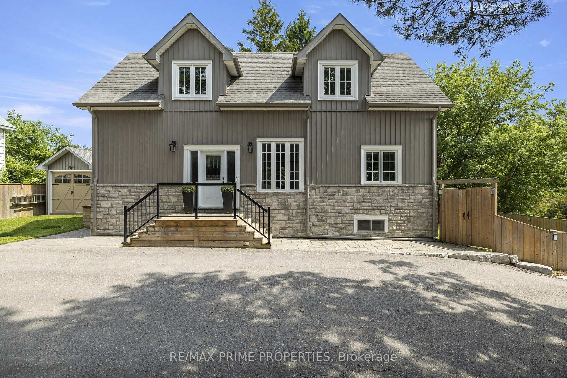 Photo 1 of 54 Valley Road, Whitchurch-Stouffville, Rural Whitchurch-Stouffville — HOMEH