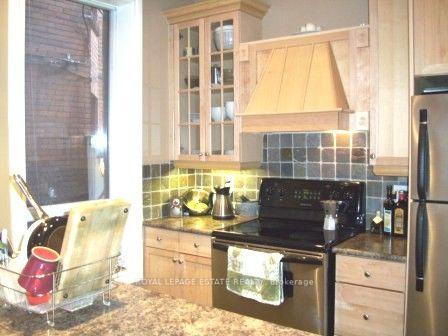 Photo 3 of Unit B, 314 Avenue Road, Toronto, Casa Loma — HOMEH
