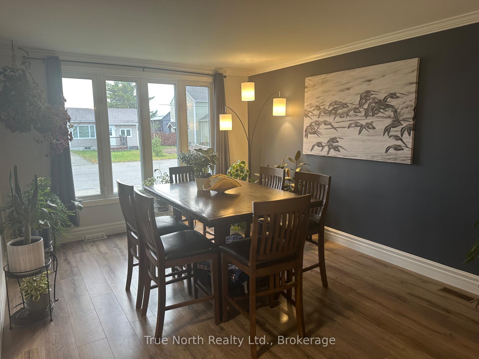 Photo 4 of 8 Montgomery Avenue, Kapuskasing — HOMEH