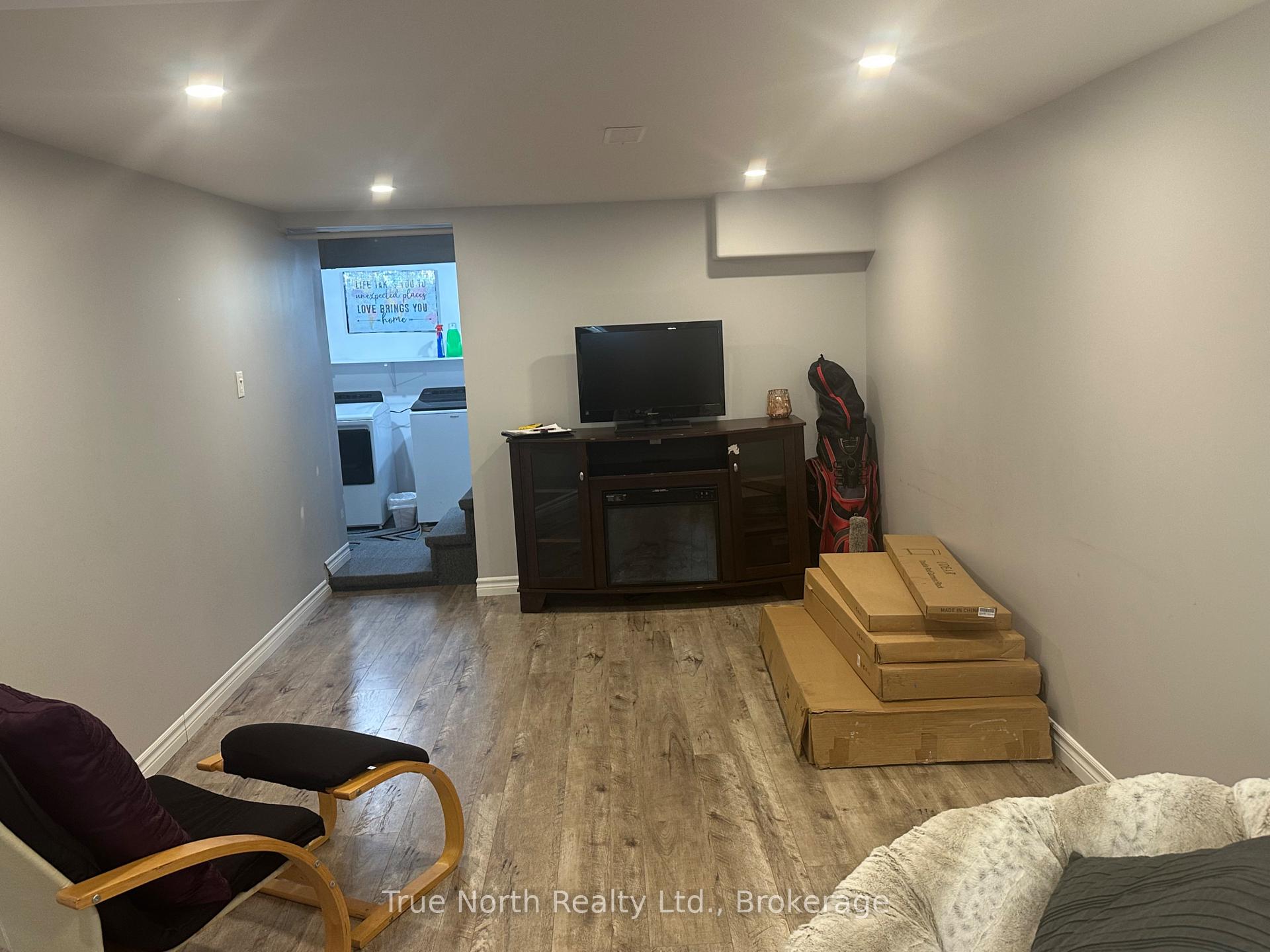 Photo 9 of 8 Montgomery Avenue, Kapuskasing — HOMEH