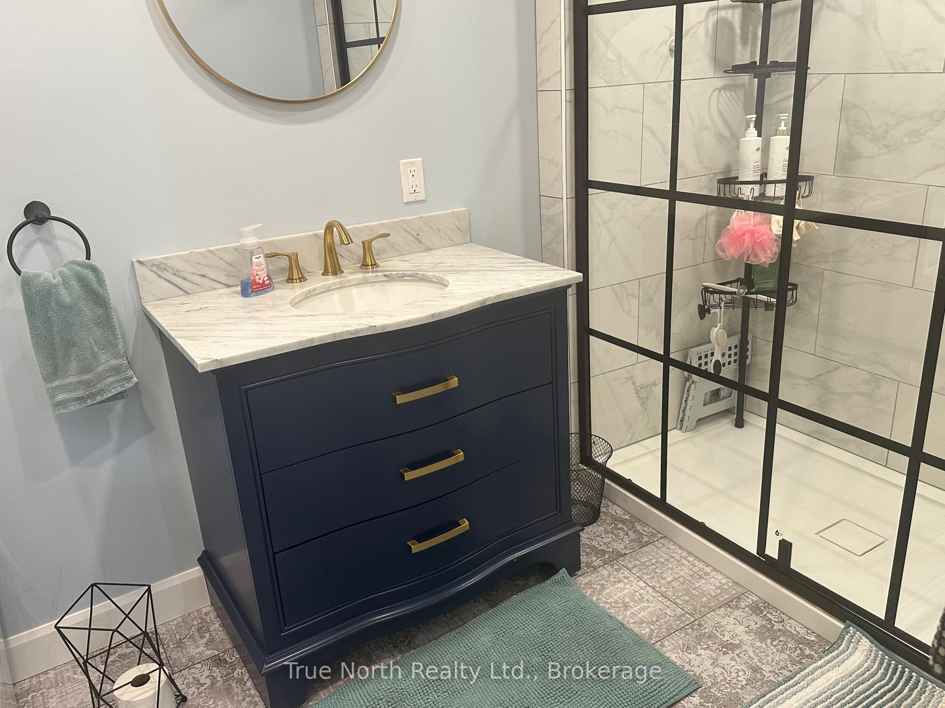 Photo 11 of 8 Montgomery Avenue, Kapuskasing — HOMEH