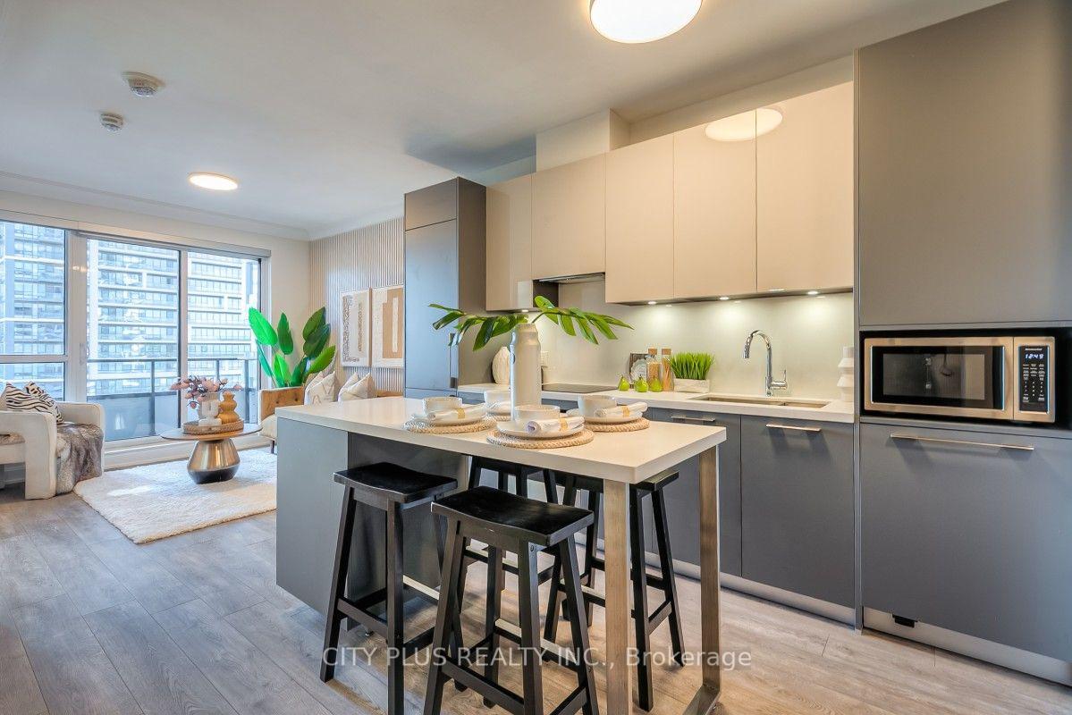 Photo 4 of Unit 728, 38 Water Walk Drive, Markham, Unionville — HOMEH