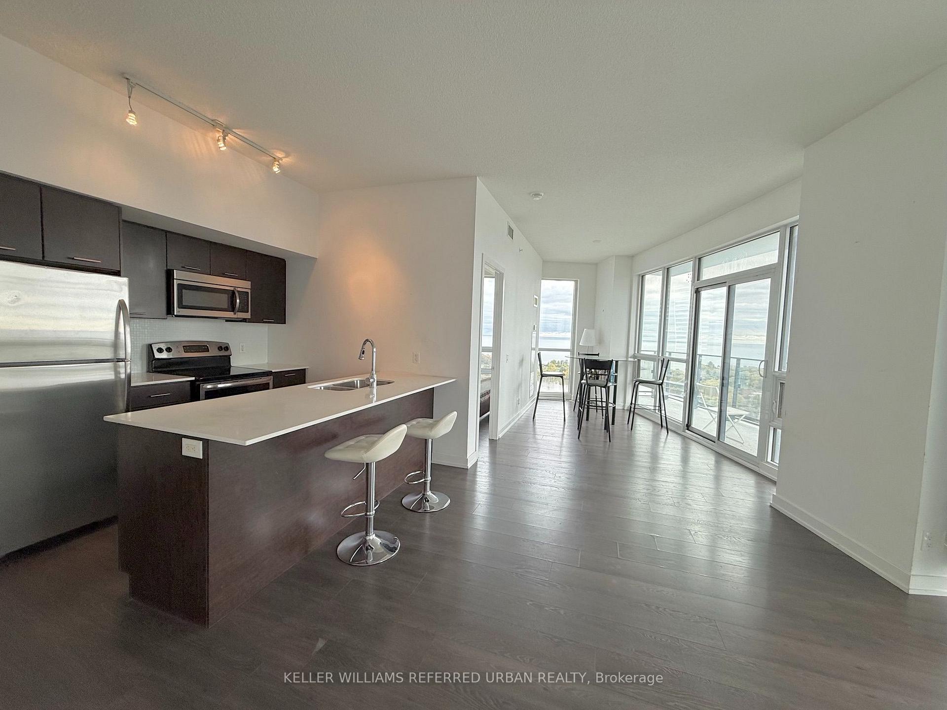 Photo of Unit 1903, 2212 Lakeshore Boulevard W