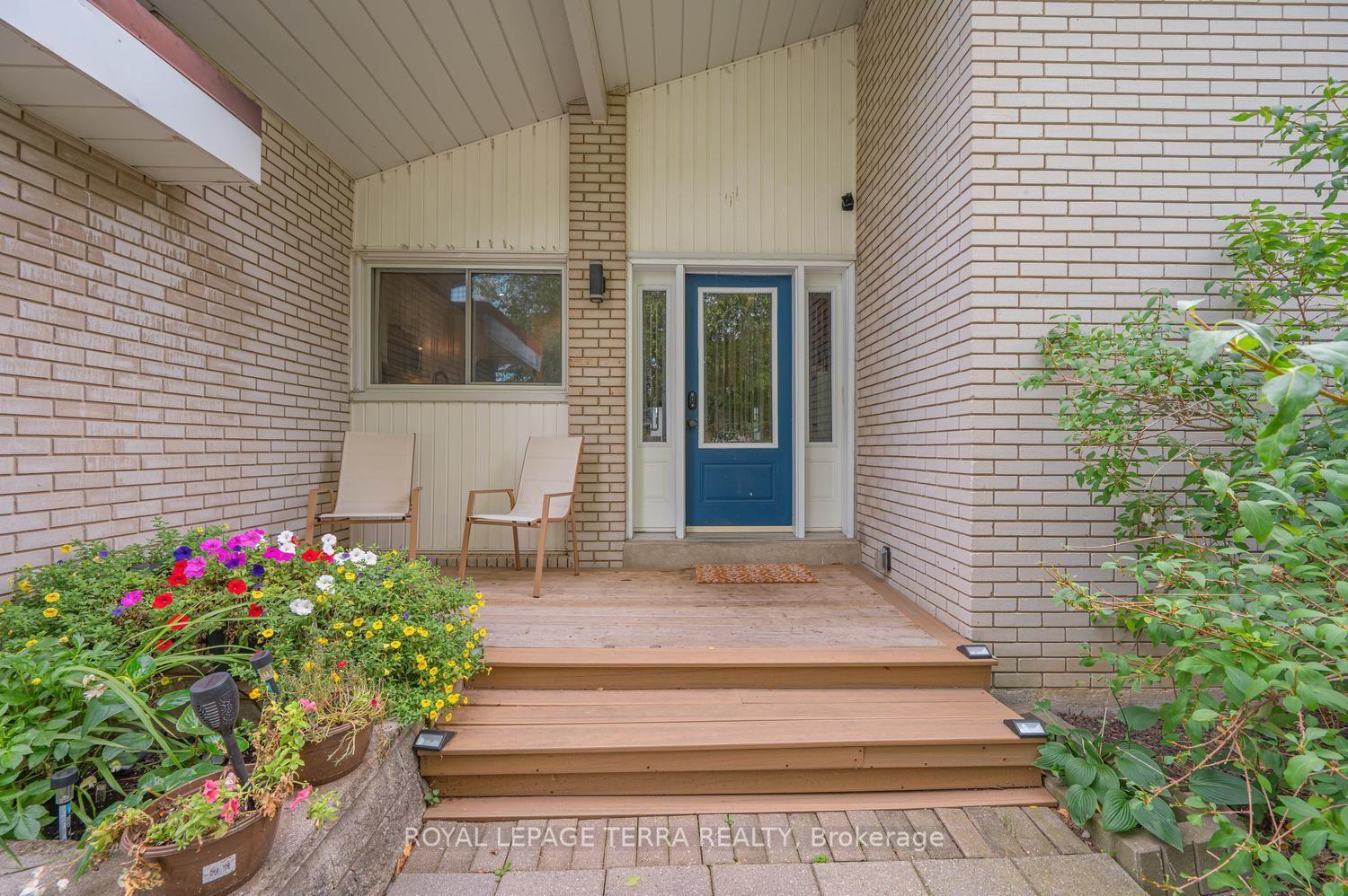Photo 6 of 1571 Lewisham Drive, Mississauga, Clarkson — HOMEH