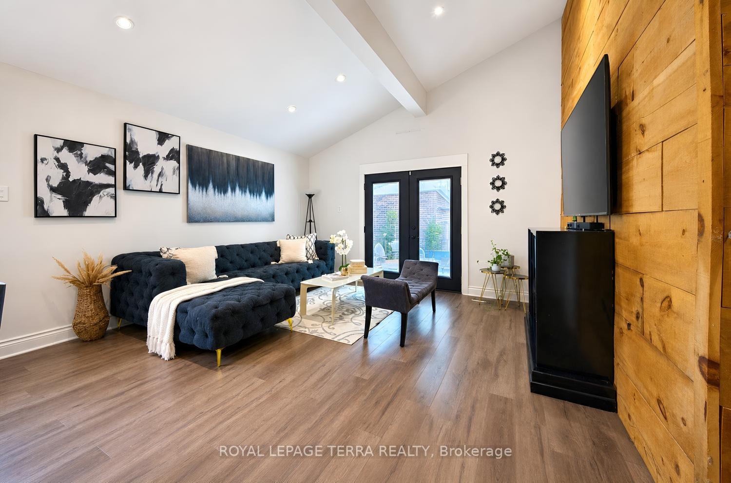 Photo 11 of 1571 Lewisham Drive, Mississauga, Clarkson — HOMEH