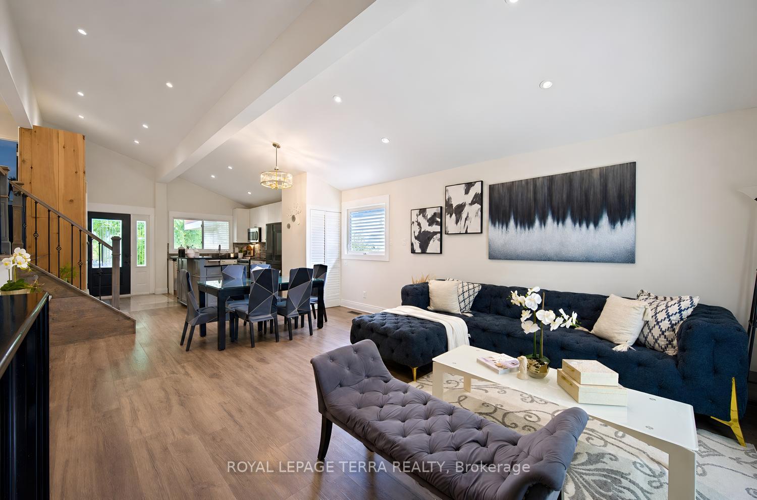 Photo 18 of 1571 Lewisham Drive, Mississauga, Clarkson — HOMEH