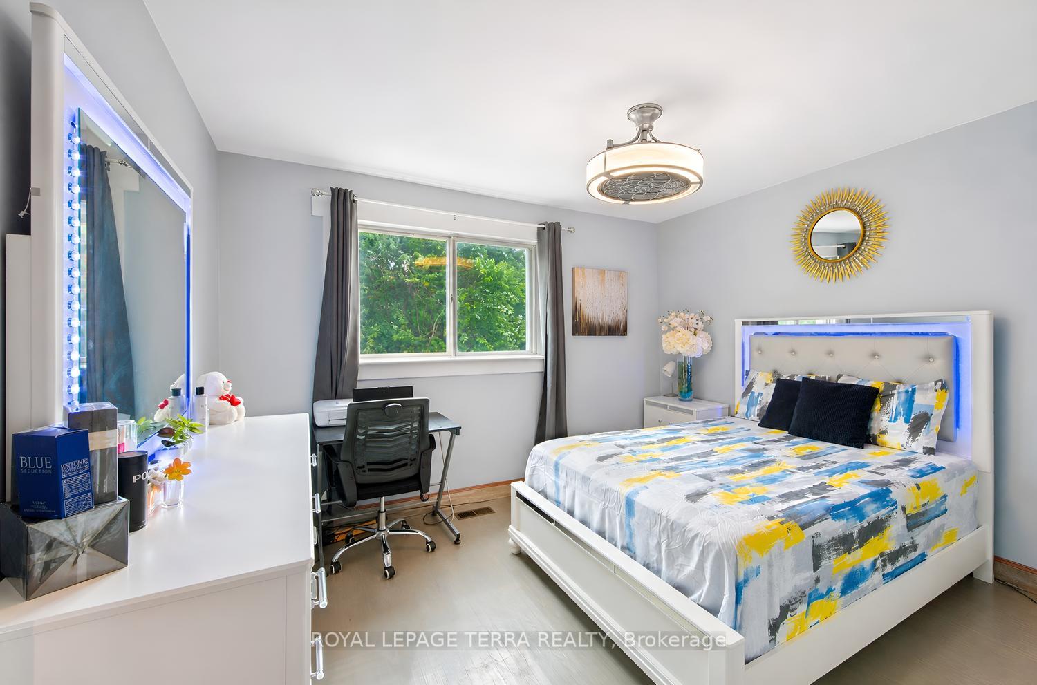 Photo 20 of 1571 Lewisham Drive, Mississauga, Clarkson — HOMEH