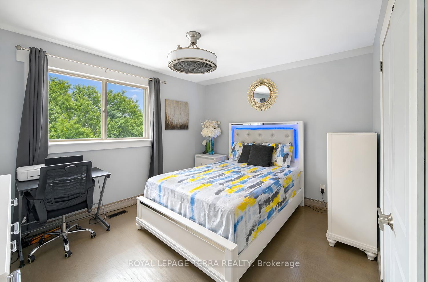 Photo 21 of 1571 Lewisham Drive, Mississauga, Clarkson — HOMEH
