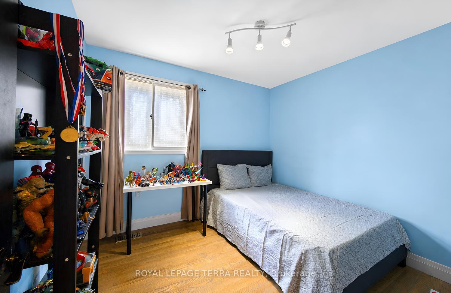 Photo 22 of 1571 Lewisham Drive, Mississauga, Clarkson — HOMEH