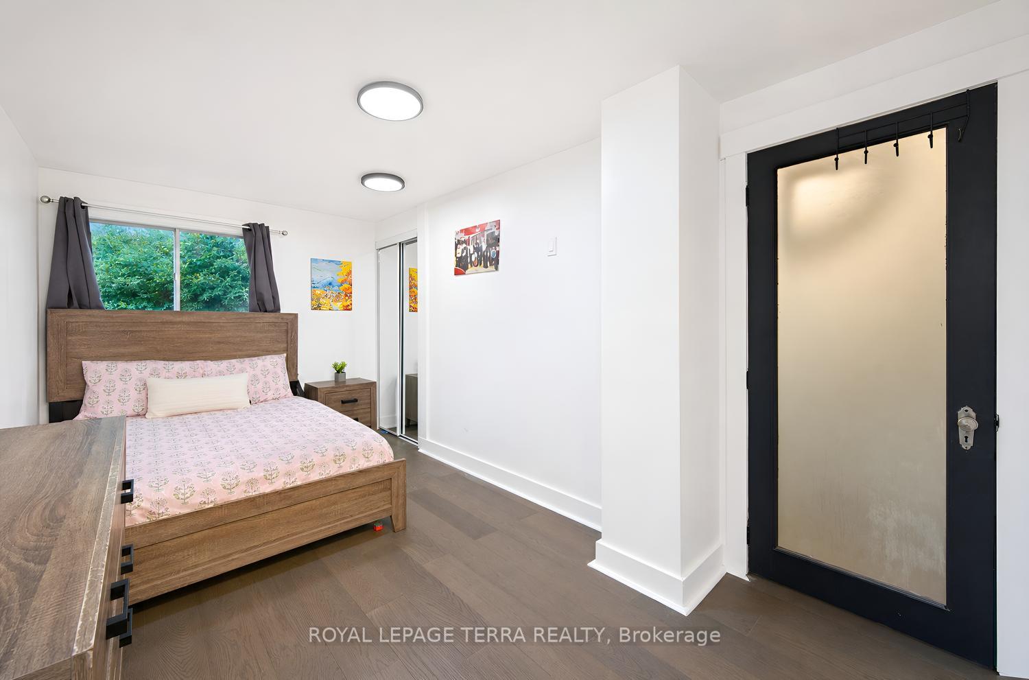 Photo 33 of 1571 Lewisham Drive, Mississauga, Clarkson — HOMEH