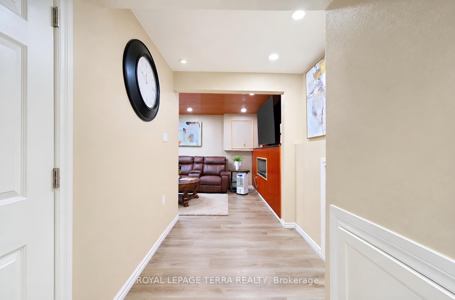 Photo 39 of 1571 Lewisham Drive, Mississauga, Clarkson — HOMEH
