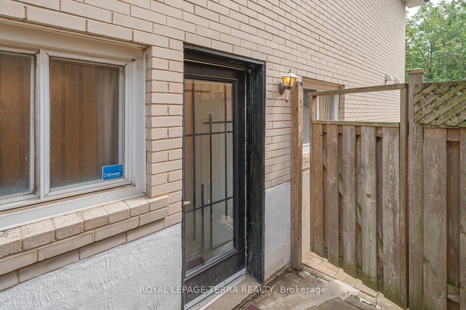Photo 43 of 1571 Lewisham Drive, Mississauga, Clarkson — HOMEH