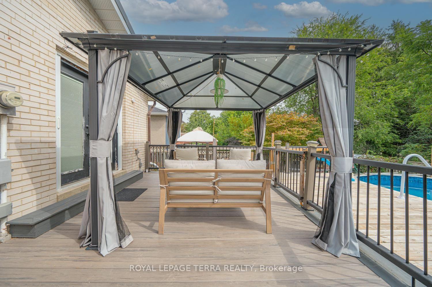 Photo 45 of 1571 Lewisham Drive, Mississauga, Clarkson — HOMEH