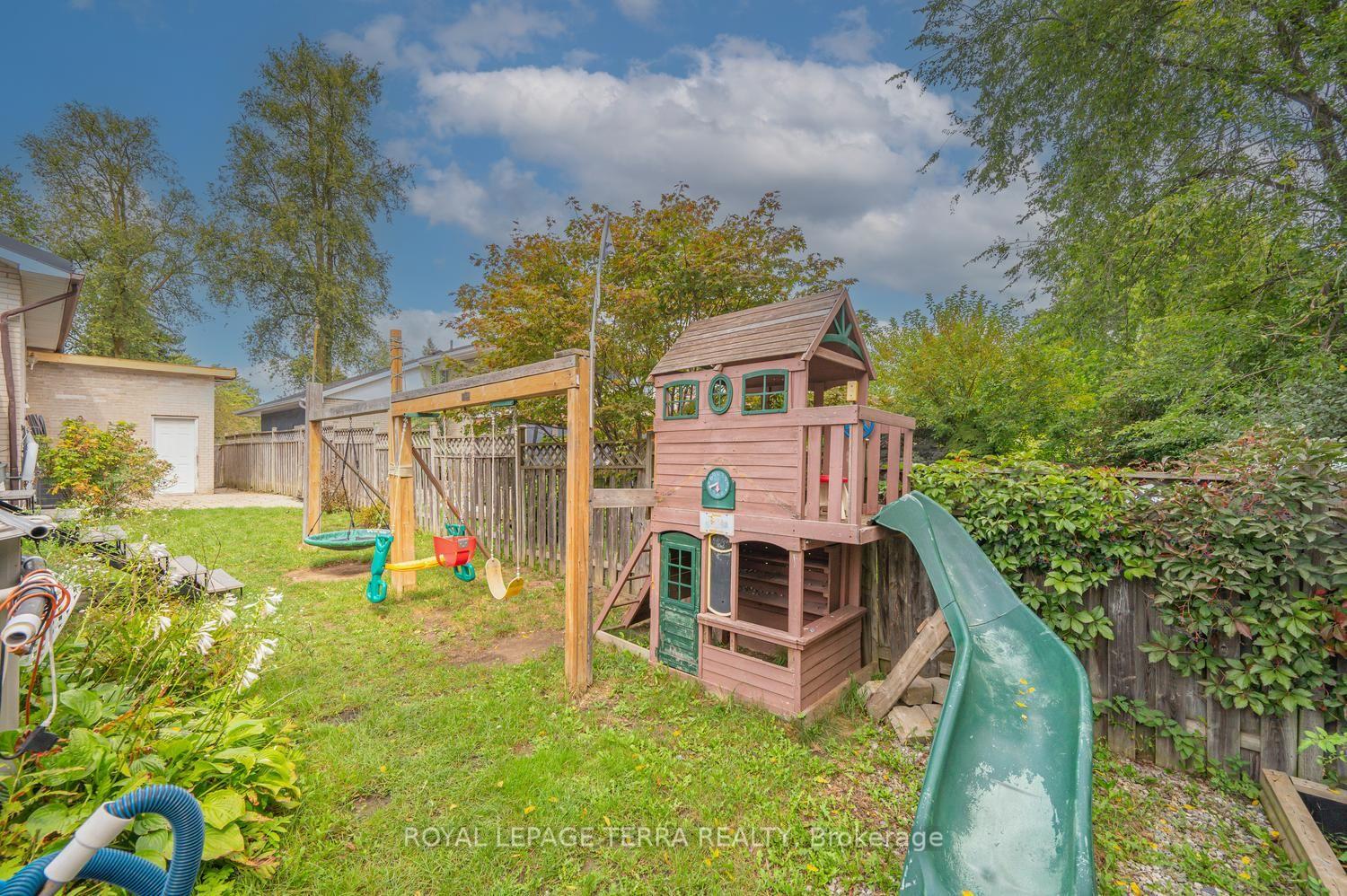 Photo 47 of 1571 Lewisham Drive, Mississauga, Clarkson — HOMEH