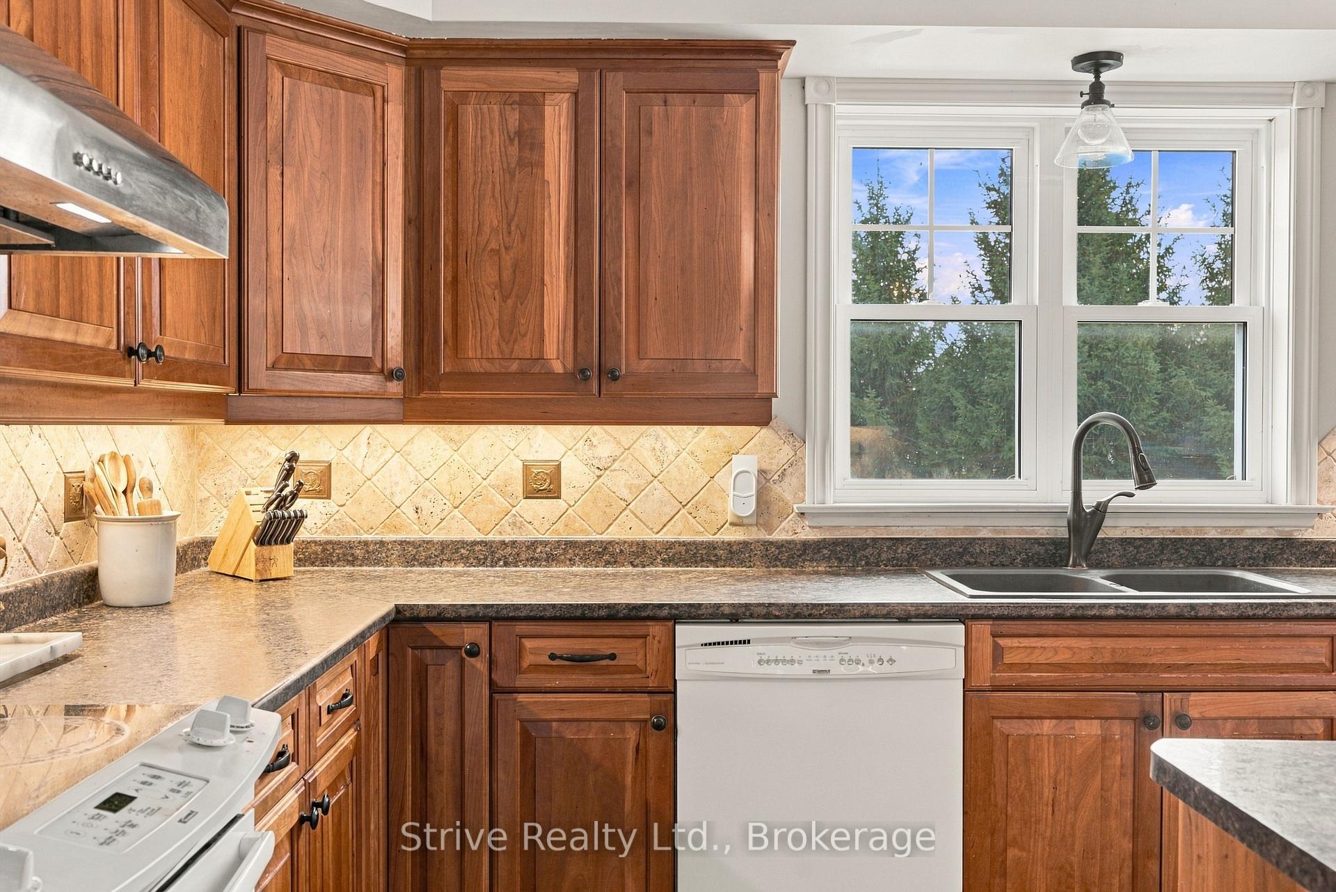 Photo 15 of 239 Fallis Line, Cavan Monaghan, Cavan Twp — HOMEH