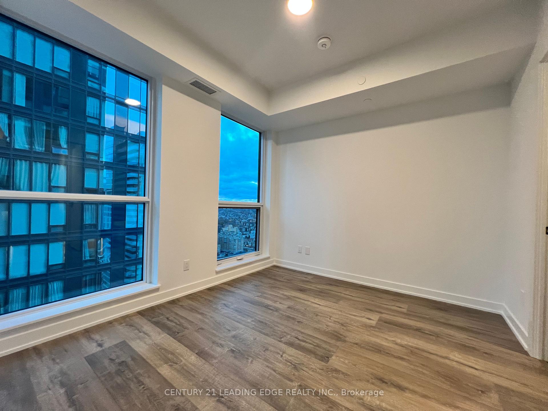 Photo 10 of Unit 3804, 327 King Street W, Toronto, Waterfront Communities — HOMEH