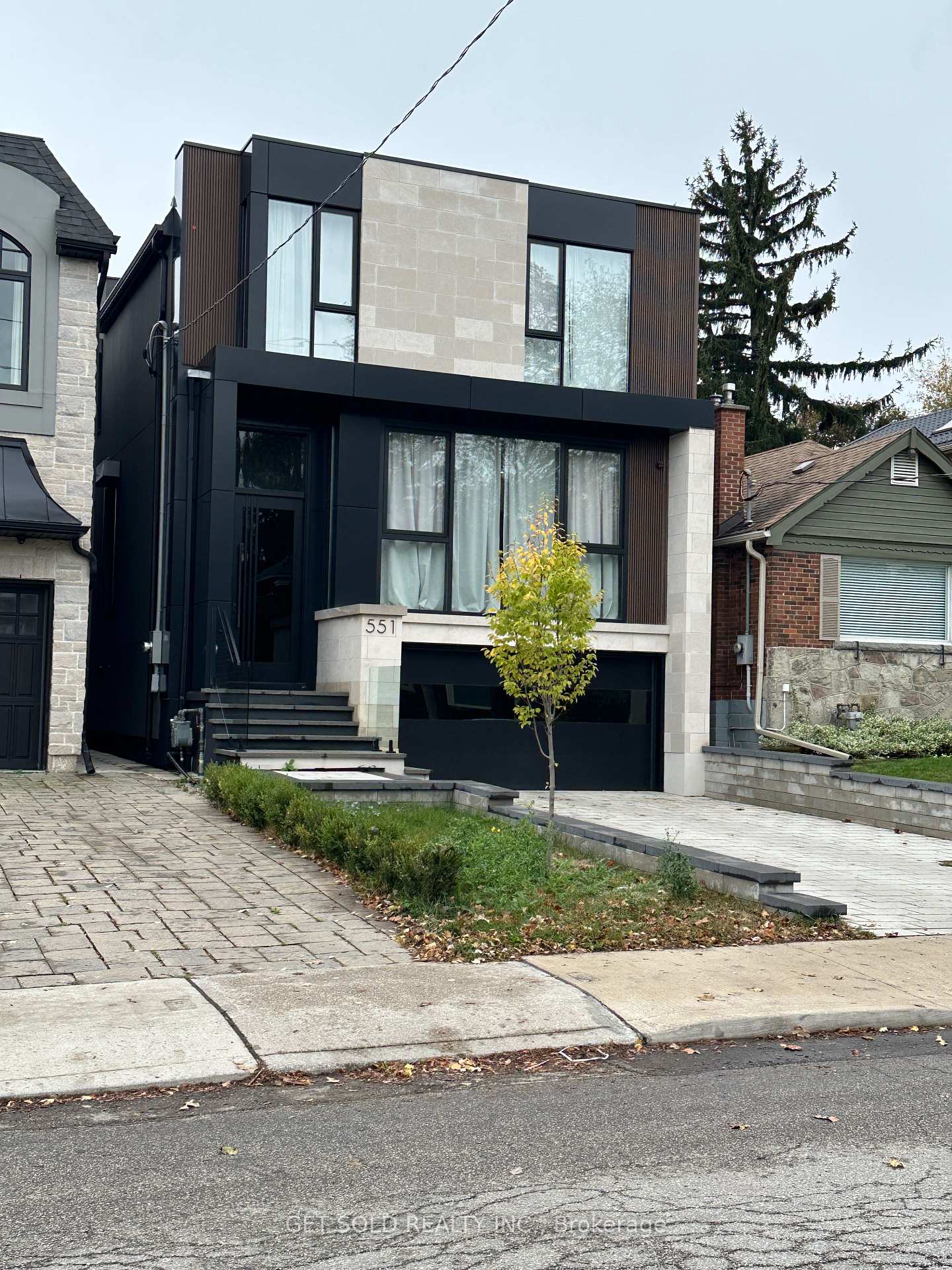 Photo 2 of 551 Broadway Avenue, Toronto, Leaside — HOMEH
