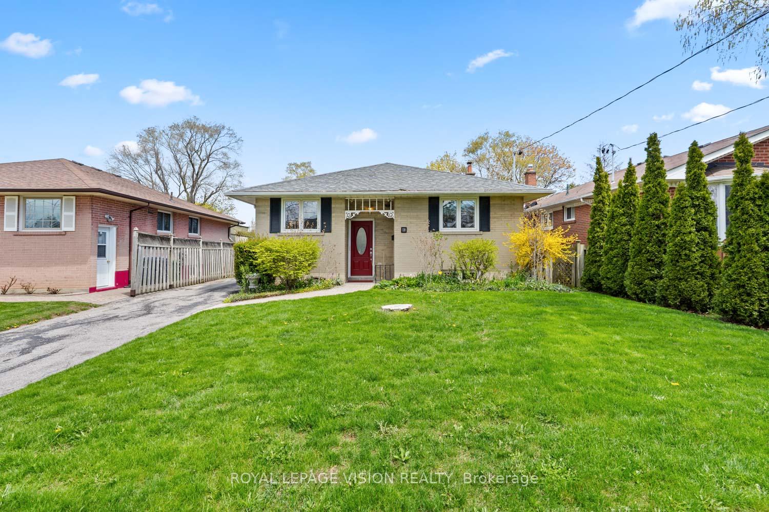 Photo 1 of 6 Macduff Crescent, Scarborough, Cliffcrest — HOMEH