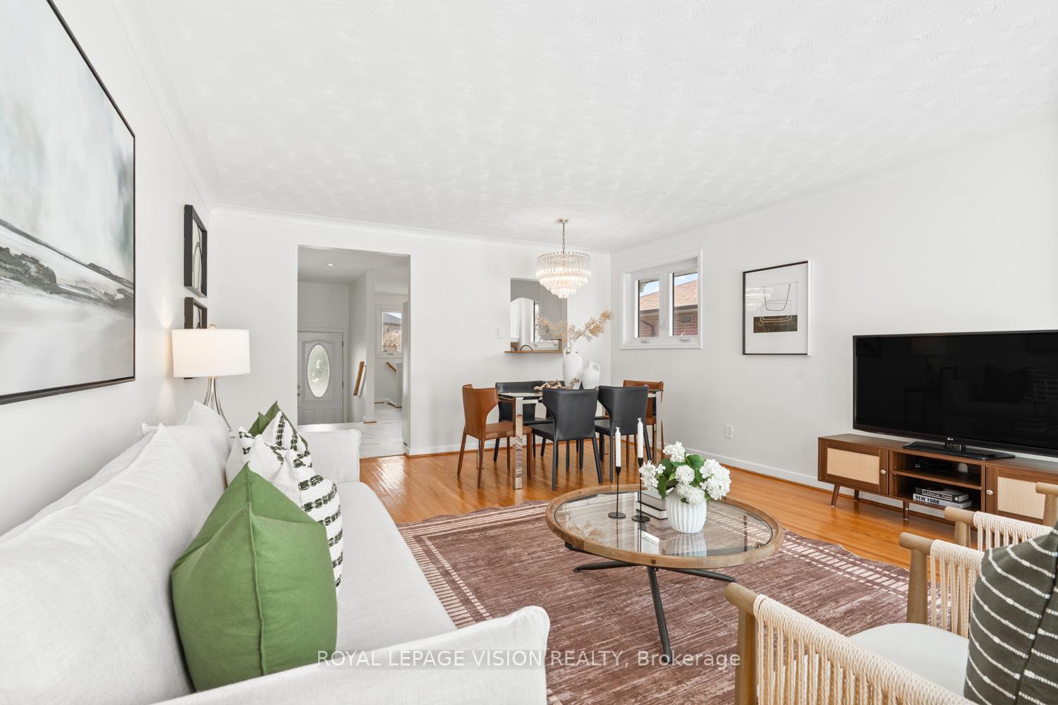Photo 6 of 6 Macduff Crescent, Scarborough, Cliffcrest — HOMEH
