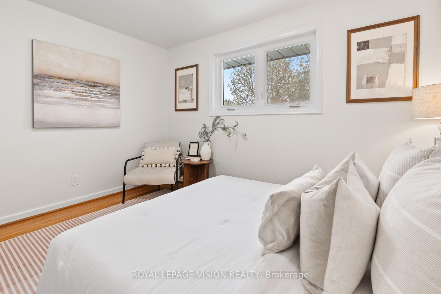 Photo 16 of 6 Macduff Crescent, Scarborough, Cliffcrest — HOMEH