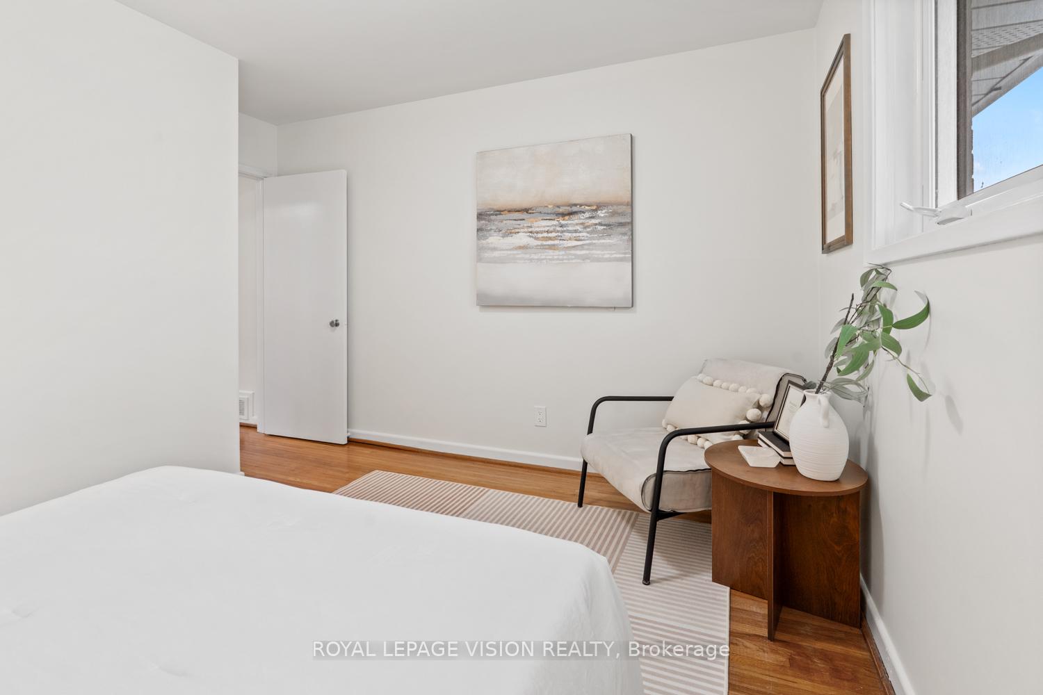 Photo 17 of 6 Macduff Crescent, Scarborough, Cliffcrest — HOMEH