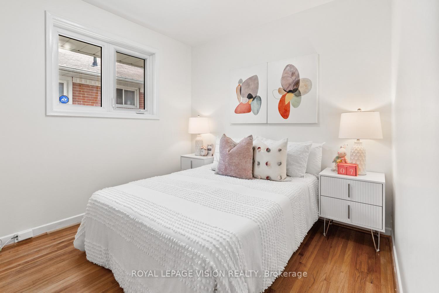 Photo 22 of 6 Macduff Crescent, Scarborough, Cliffcrest — HOMEH