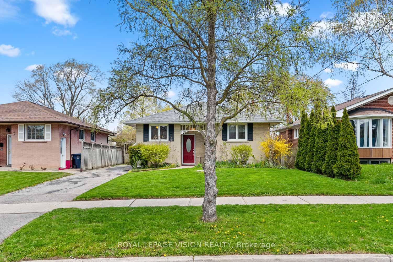 Photo 37 of 6 Macduff Crescent, Scarborough, Cliffcrest — HOMEH