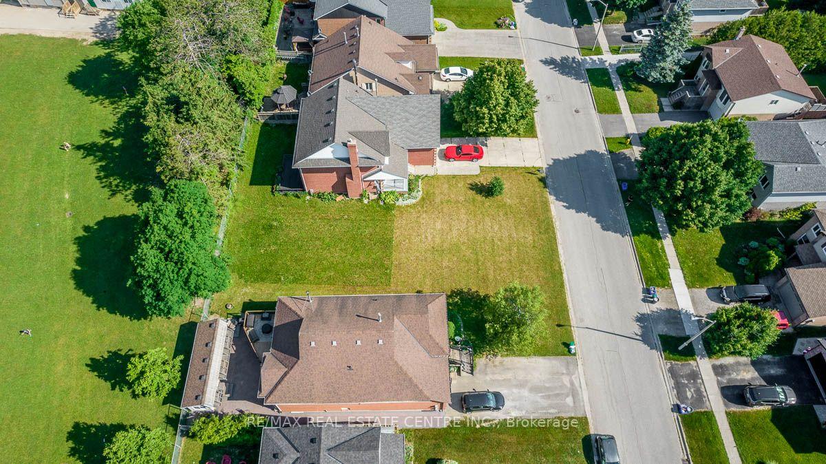 Photo 6 of 544 Park Avenue, Shelburne — HOMEH