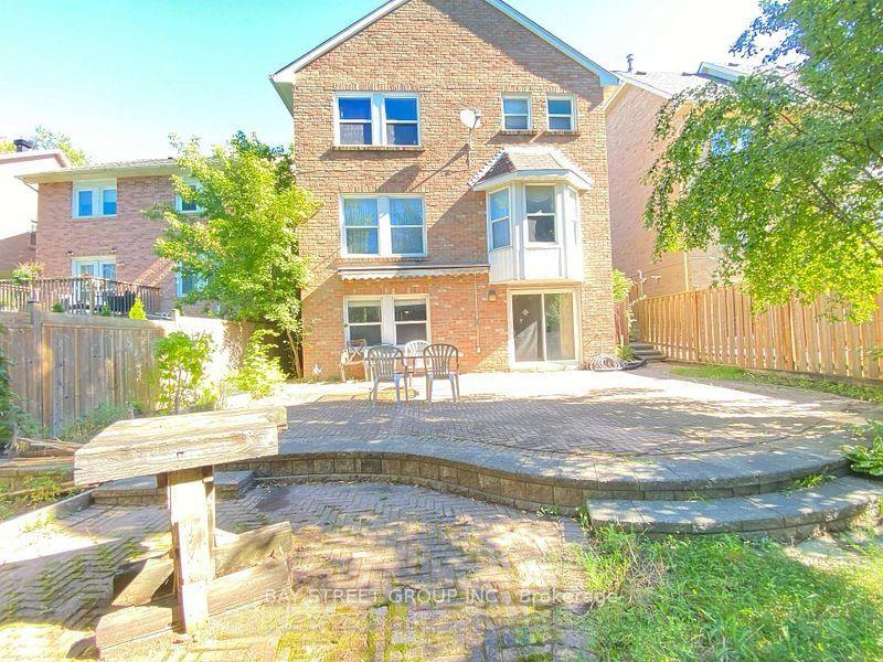 Photo 4 of Unit Basement, 19 Redwood Lane, Markham, Unionville — HOMEH