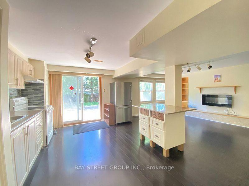Photo 5 of Unit Basement, 19 Redwood Lane, Markham, Unionville — HOMEH