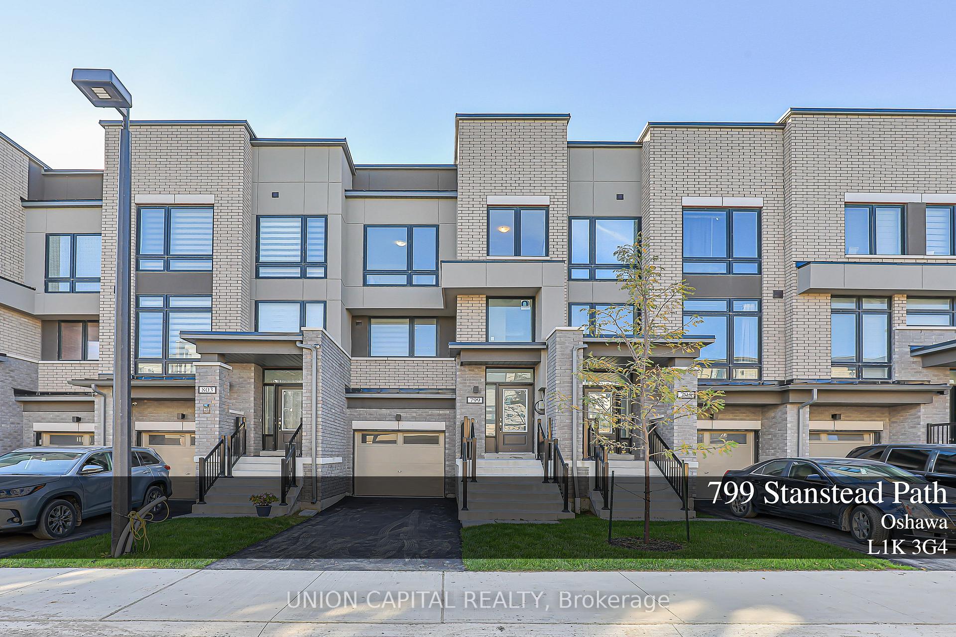 Photo 1 of 799 Stanstead Path, Oshawa, Samac — HOMEH