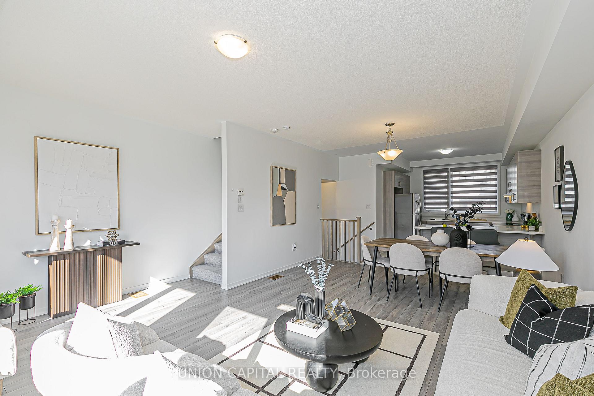 Photo 13 of 799 Stanstead Path, Oshawa, Samac — HOMEH