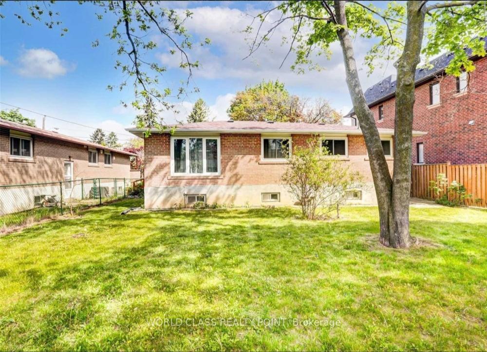 Photo 12 of 31 Grove Park Crescent, North York, Don Valley Village — HOMEH