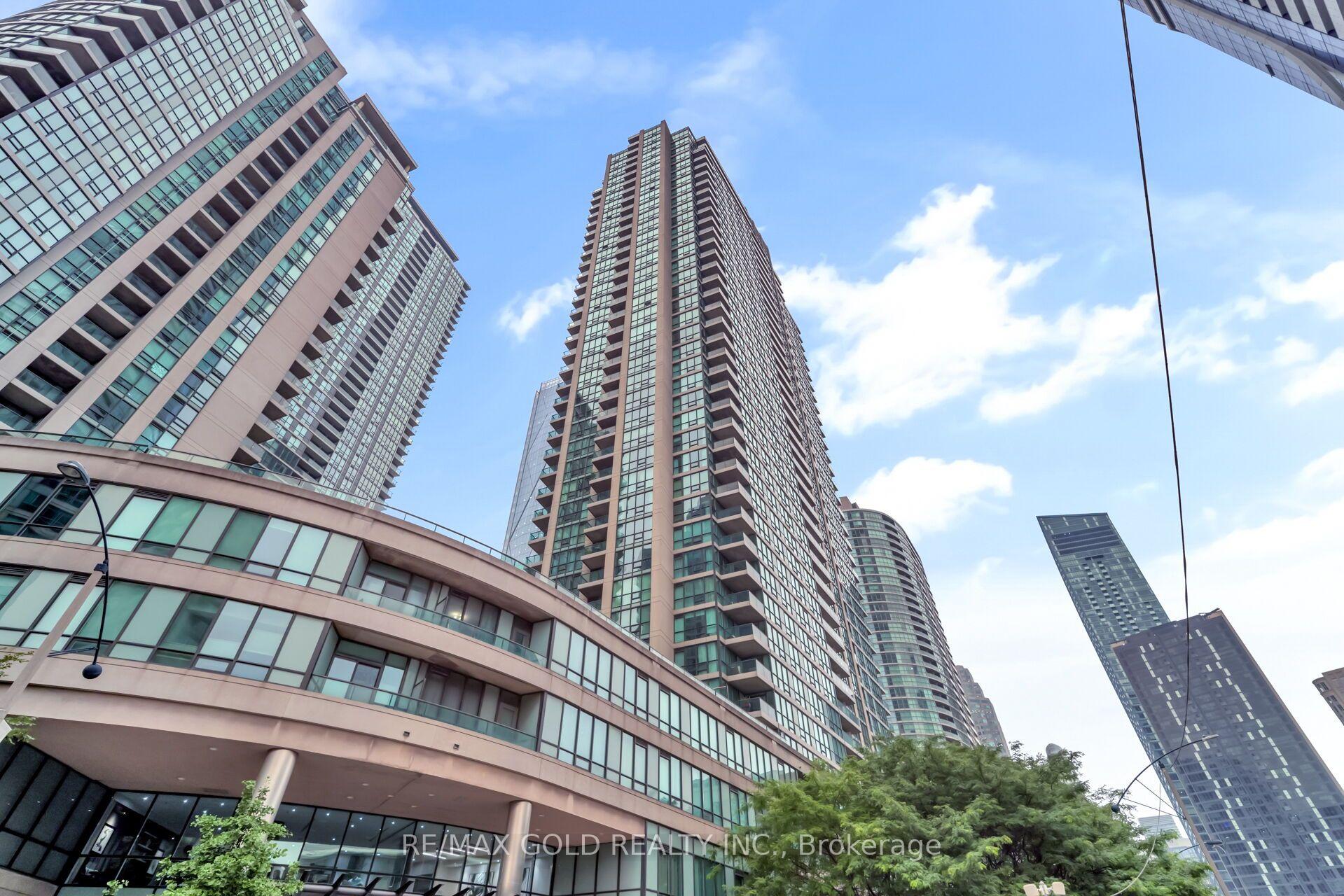 Photo of Unit 1808, 16 Yonge Street