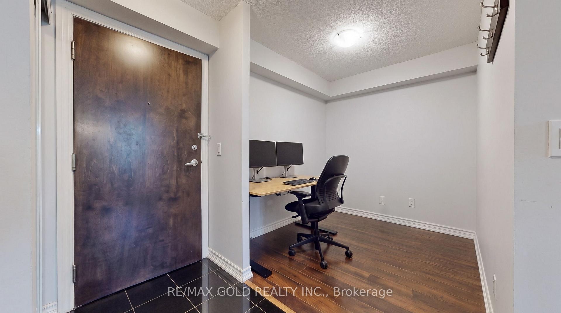Photo 13 of Unit 1808, 16 Yonge Street, Toronto, Waterfront Communities — HOMEH