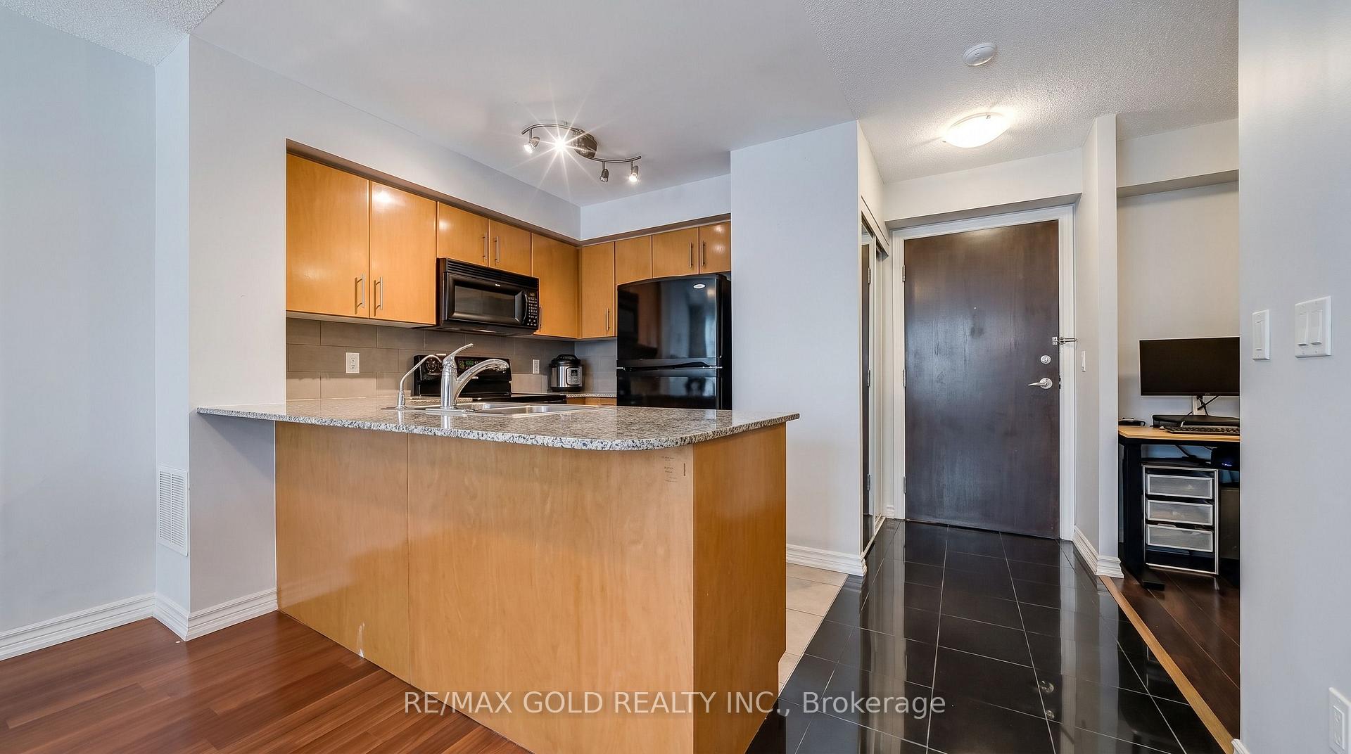 Photo 15 of Unit 1808, 16 Yonge Street, Toronto, Waterfront Communities — HOMEH
