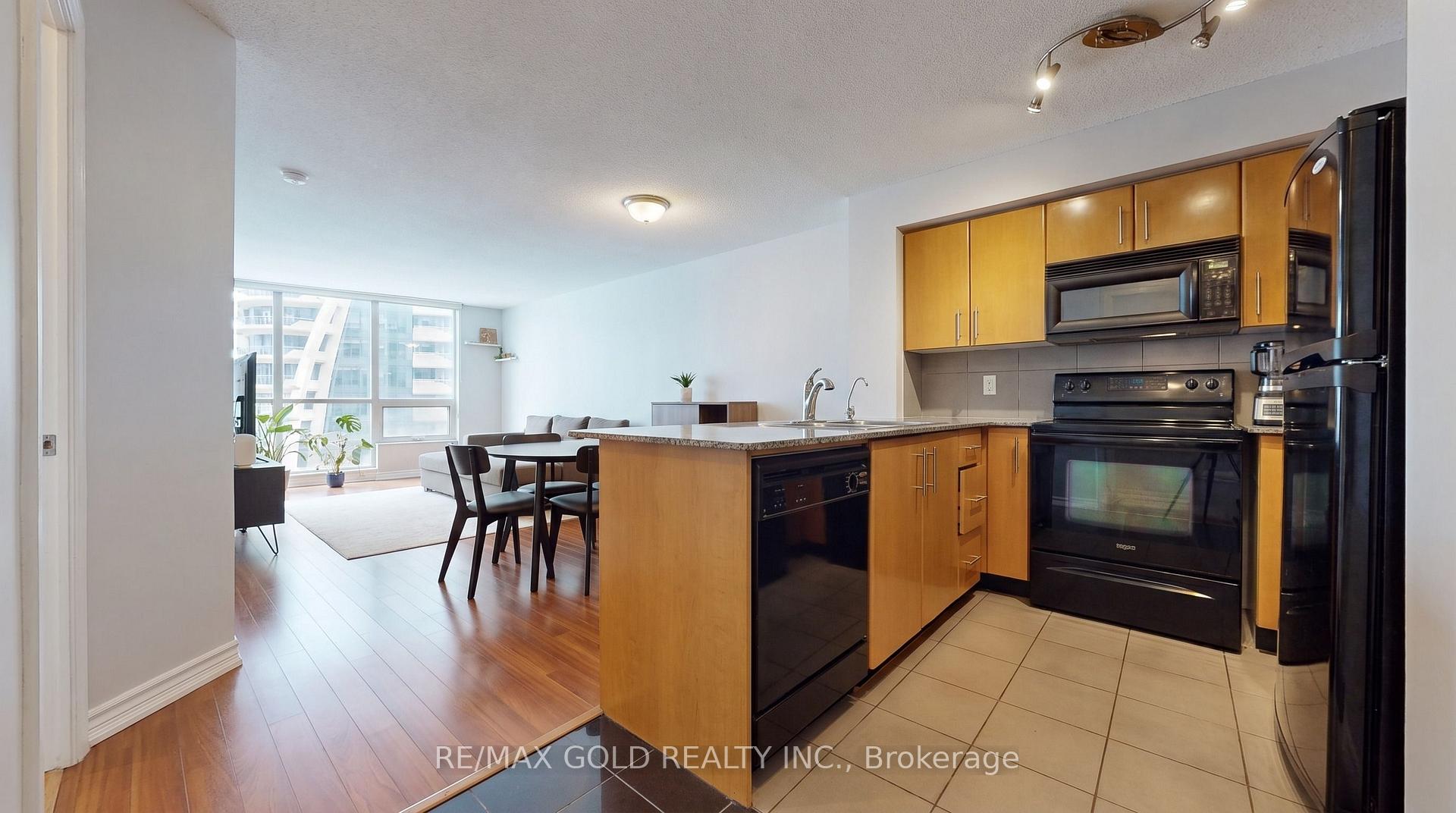 Photo 16 of Unit 1808, 16 Yonge Street, Toronto, Waterfront Communities — HOMEH