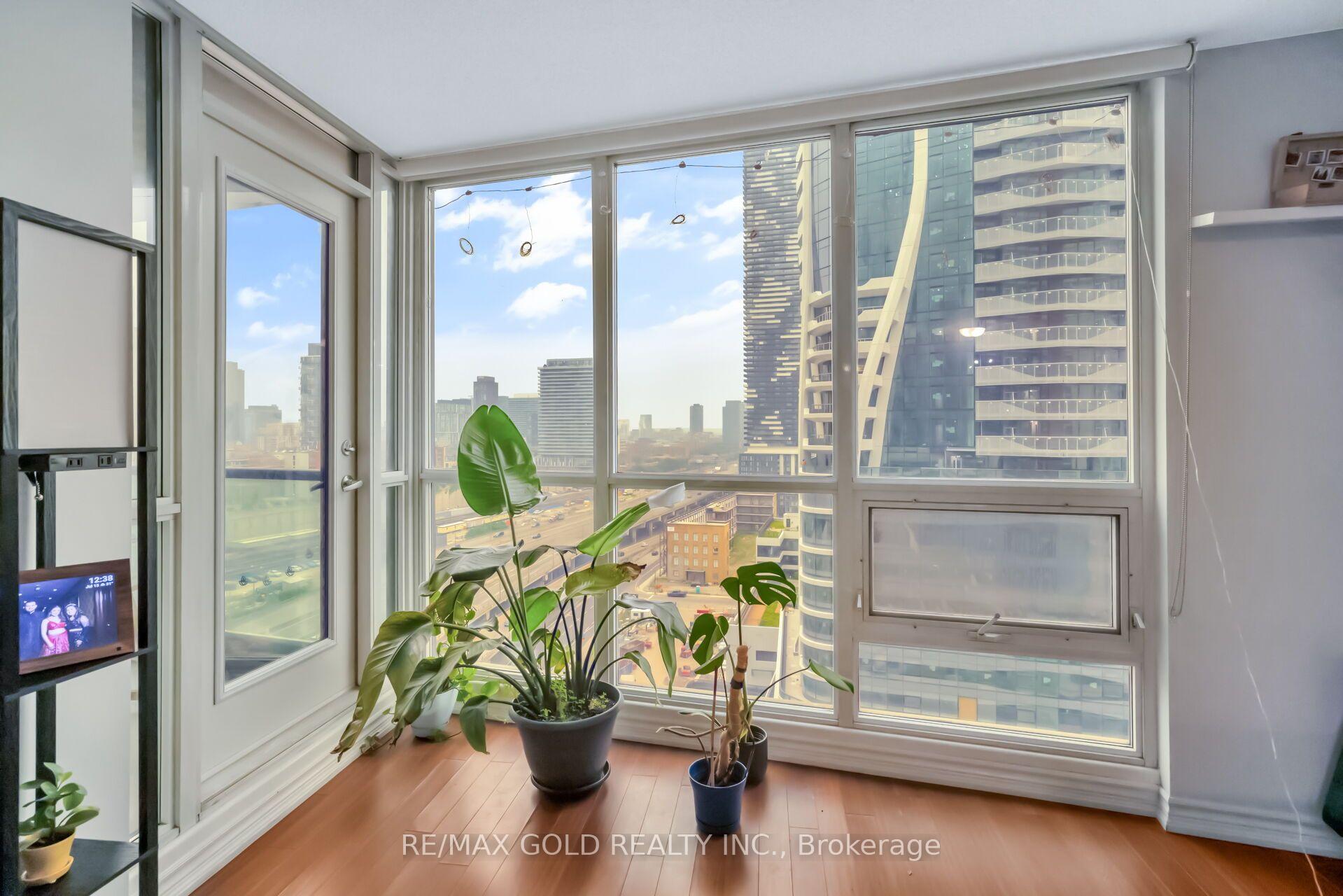 Photo 24 of Unit 1808, 16 Yonge Street, Toronto, Waterfront Communities — HOMEH