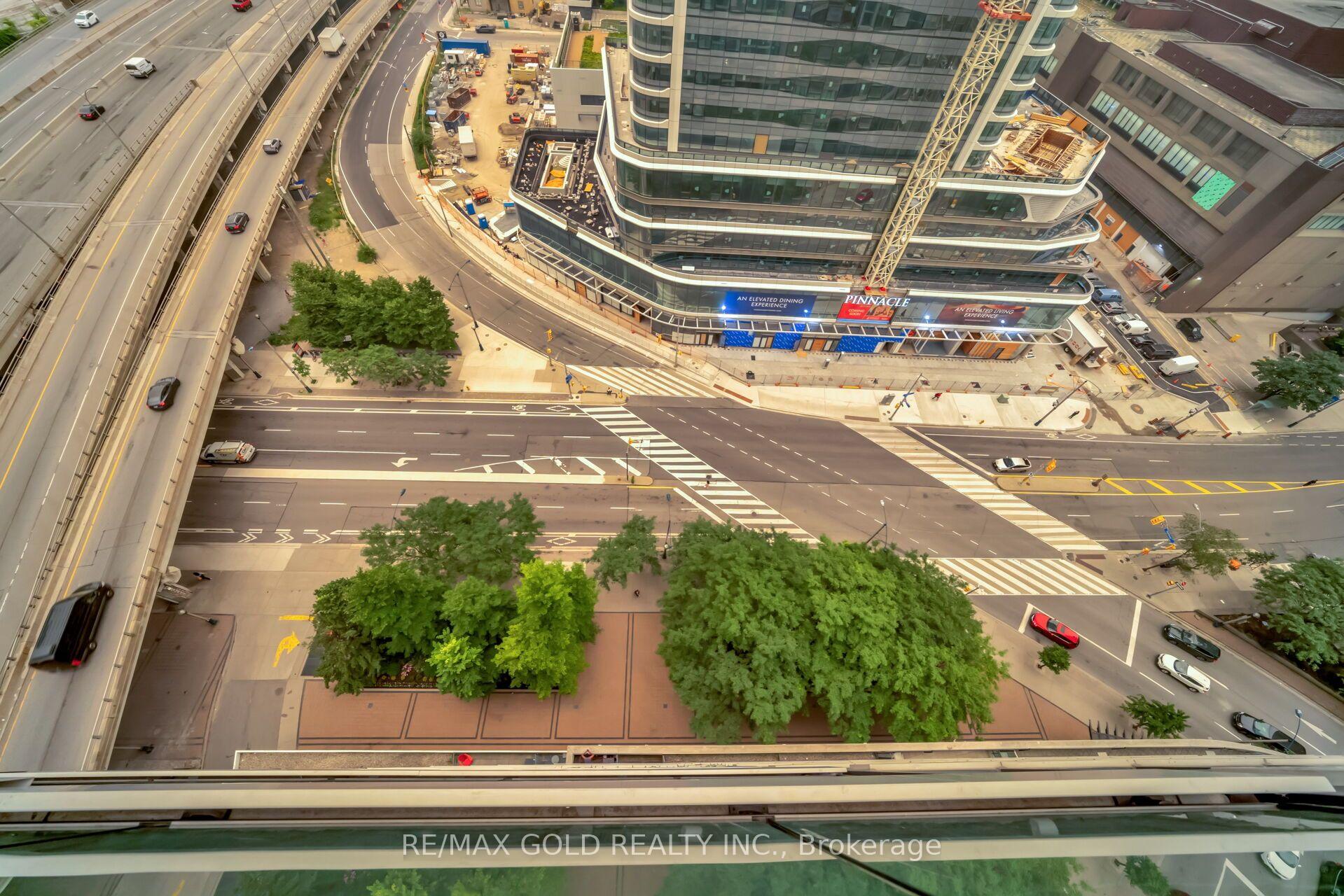 Photo 35 of Unit 1808, 16 Yonge Street, Toronto, Waterfront Communities — HOMEH