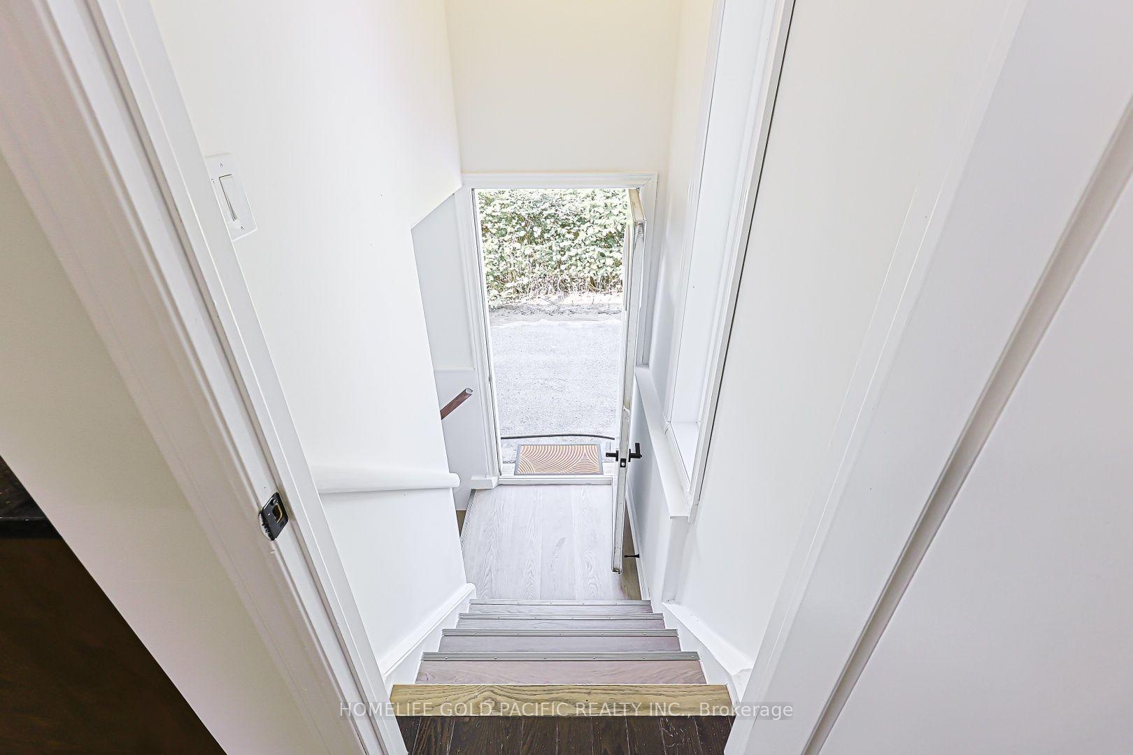 Photo 15 of 314 Wenlock Avenue, Richmond Hill, Harding — HOMEH