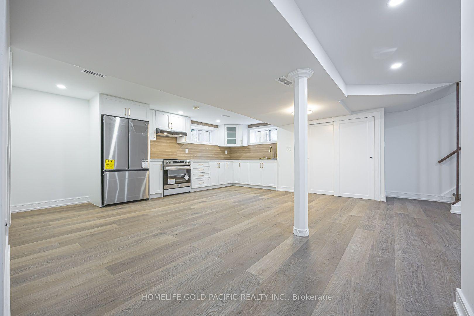 Photo 18 of 314 Wenlock Avenue, Richmond Hill, Harding — HOMEH